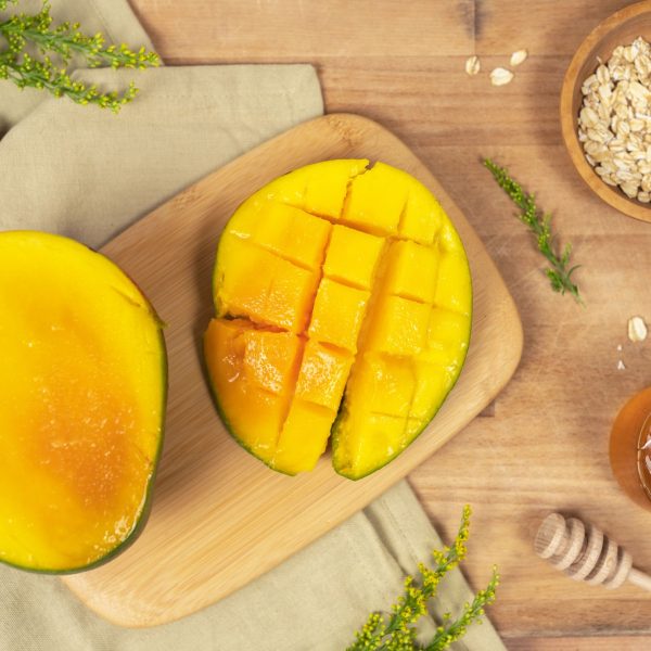 3.3MangoFaceMaskRecipes-3-8529af19e4bf4ebc9b2308fca2d75c4b.jpg