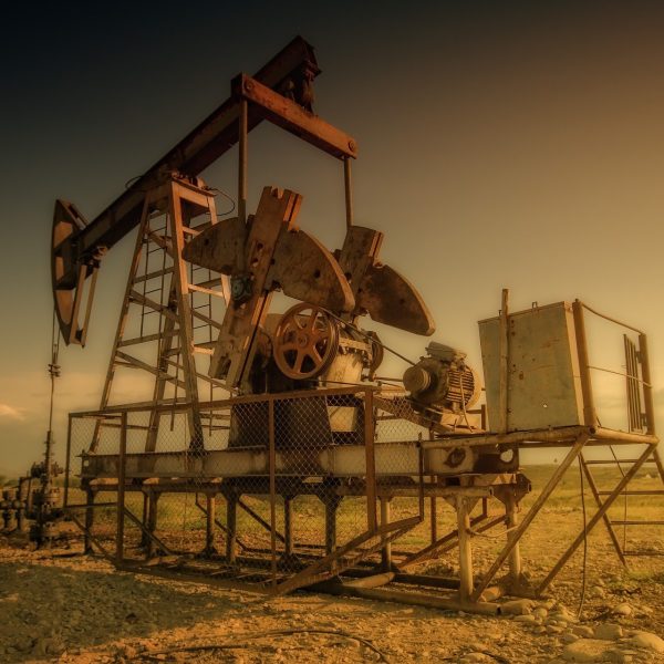 harvard-se-mueve-para-desinvertir-en-combustibles-fosiles