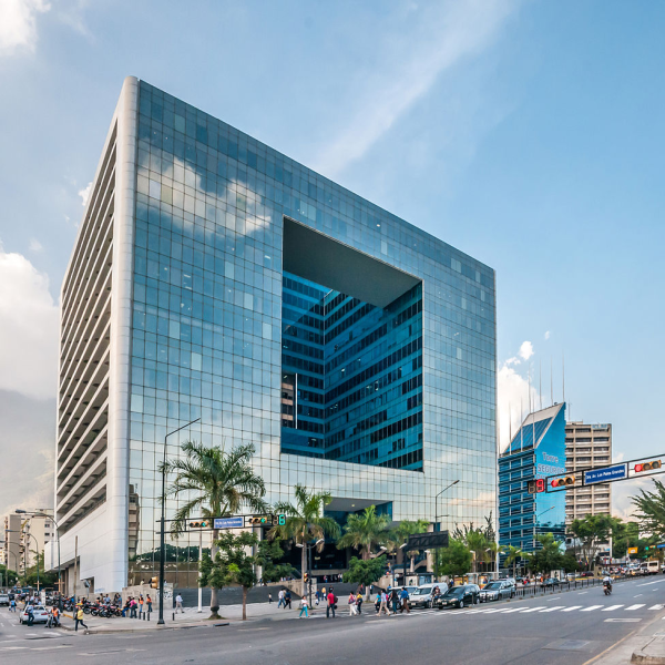 por-que-los-edificios-no-deberian-estar-hechos-de-vidrio