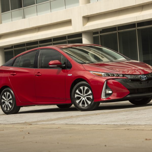 sigue-siendo-el-toyota-prius-el-auto-ecologico-pionero