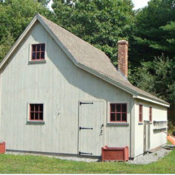tiny-carriage-house-emana-el-encanto-de-una-granja-moderna