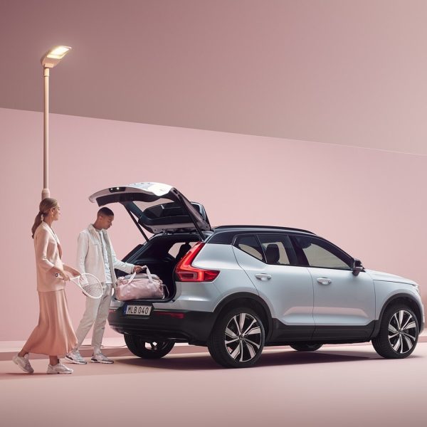 volvo-electrifica-sus-modelos-estandar-con-motores-hibridos